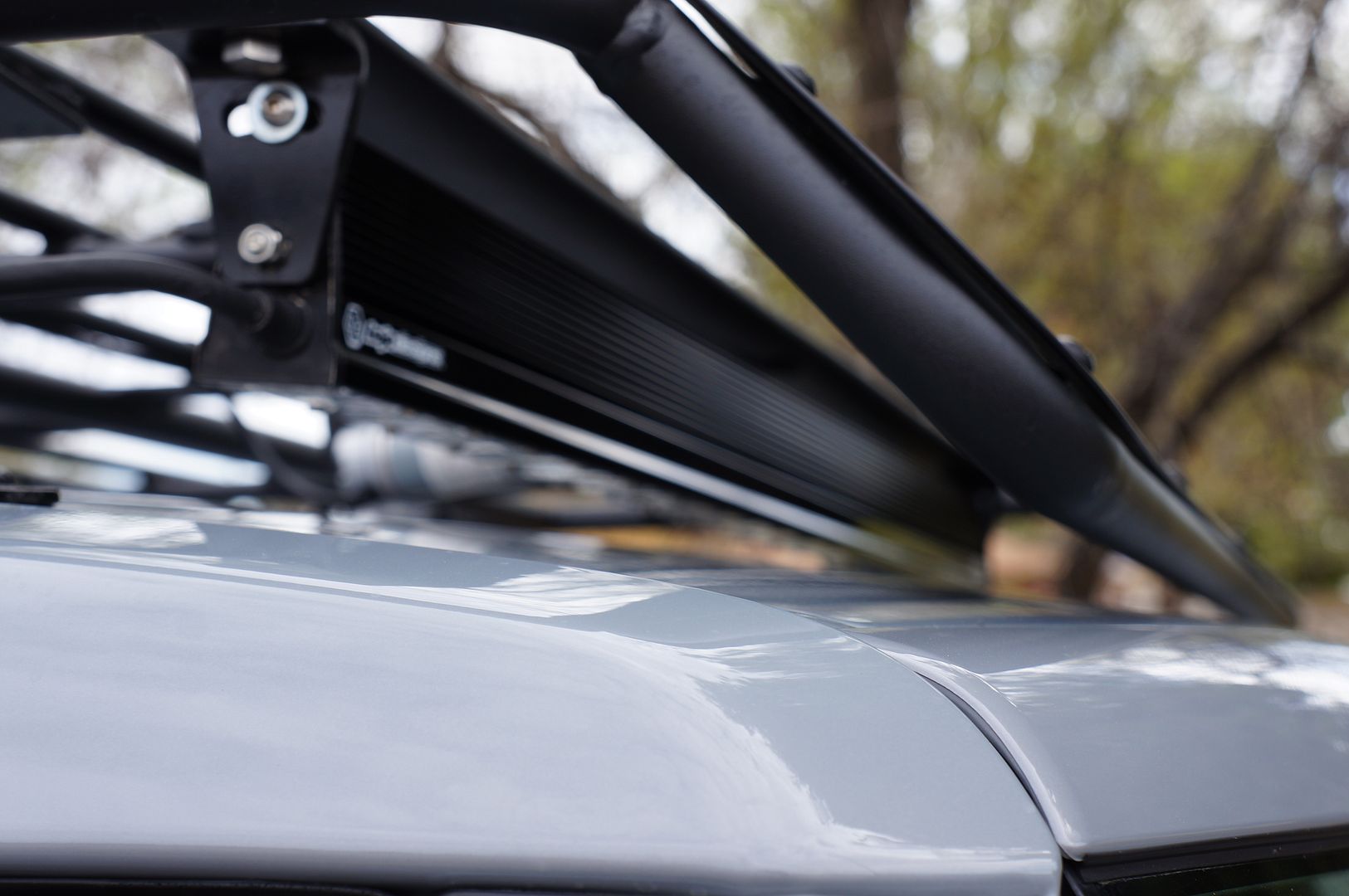 Light bar actuator hit the market IH8MUD Forum